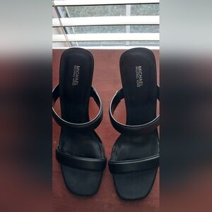 Michael Kors Size 10 black heeled sandals